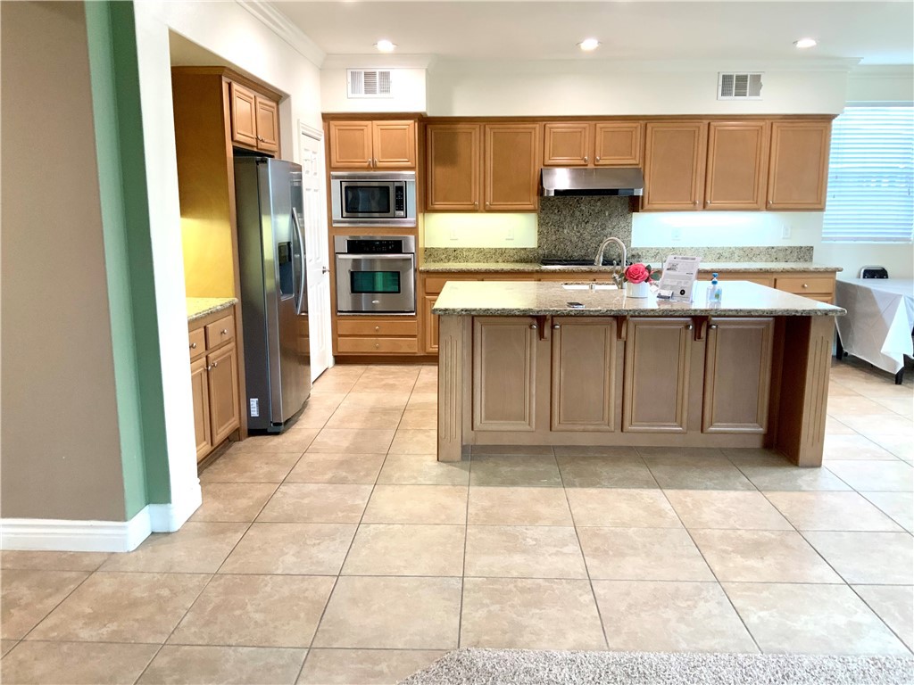 7140 Cottage Grove Drive