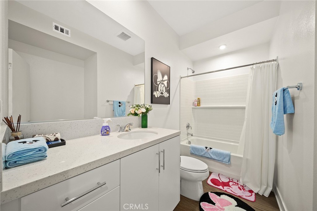 1602 W Bushell Street