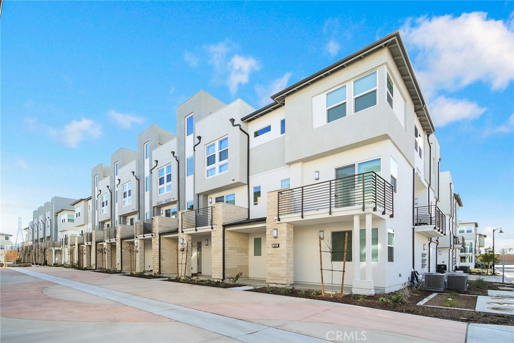 1602 W Bushell Street