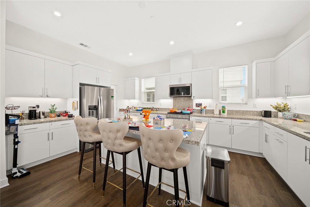 1602 W Bushell Street