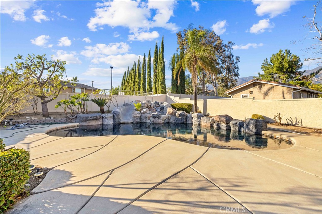 5882 San Sevaine Road