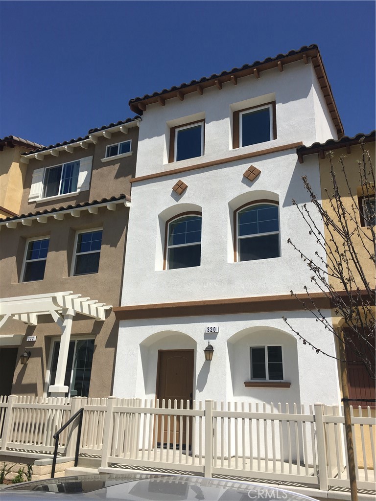 320 N Fenimore Avenue
