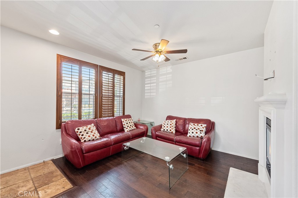 1077 Venice Way