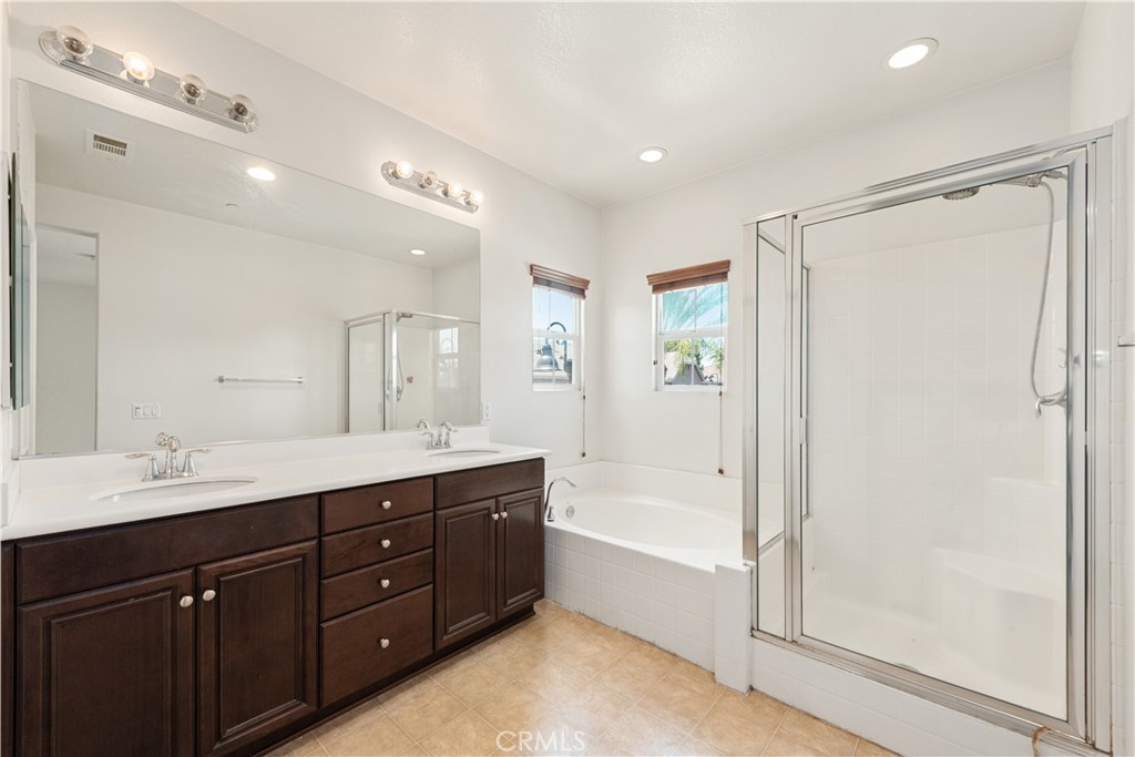 1077 Venice Way