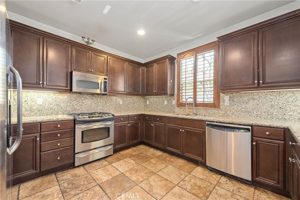 1077 Venice Way