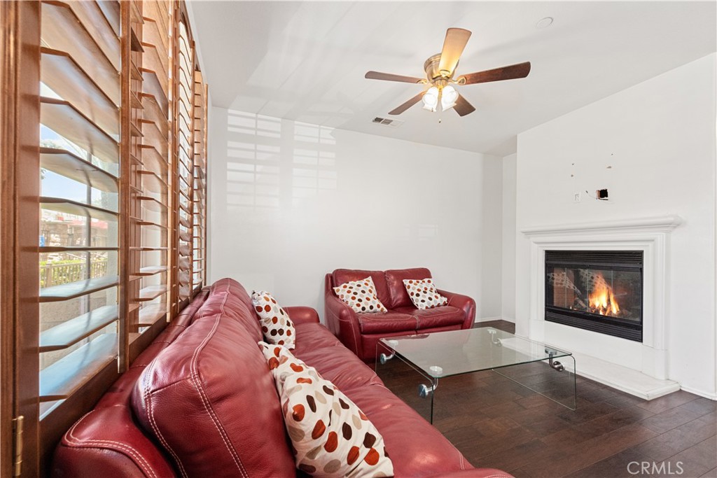 1077 Venice Way