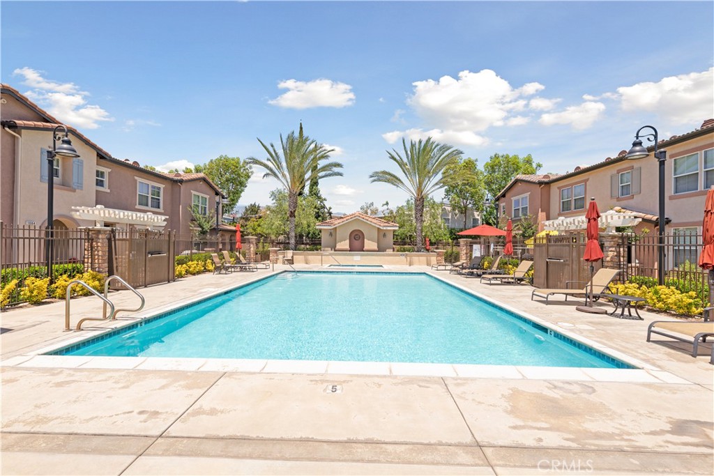 1077 Venice Way