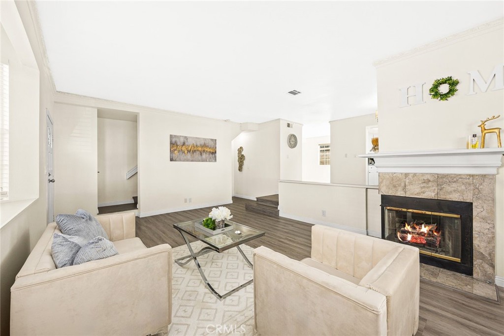 406 California Street A