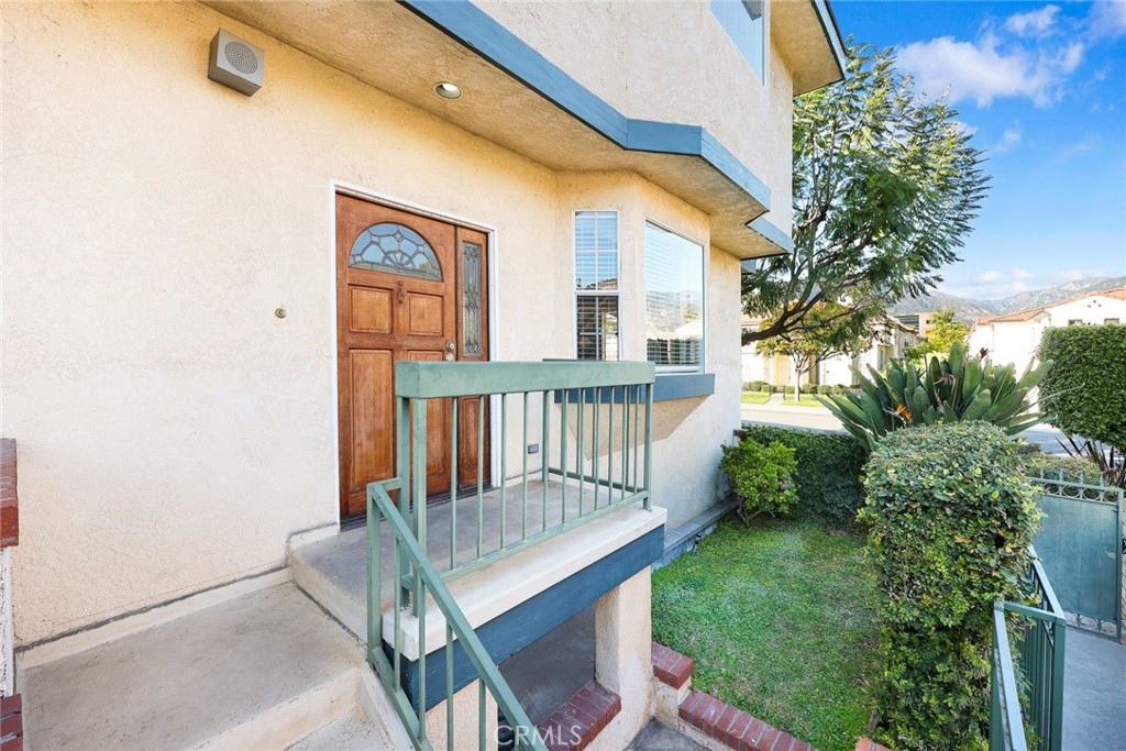 406 California Street A