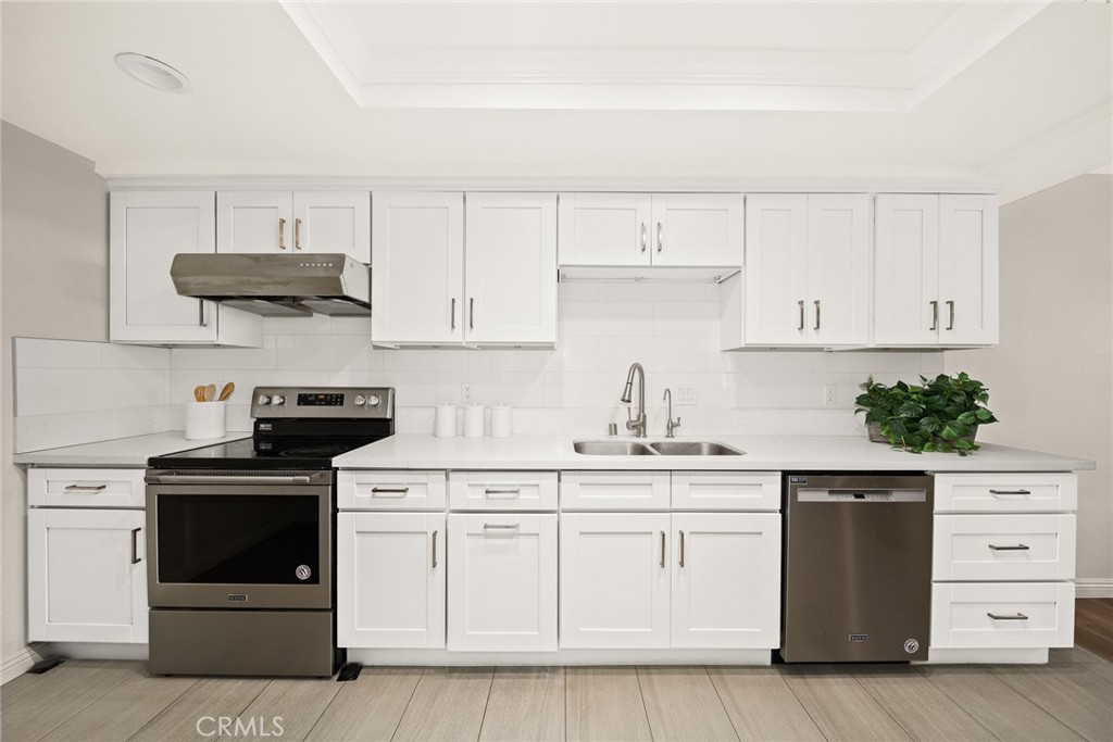 1107 W Duarte Road D