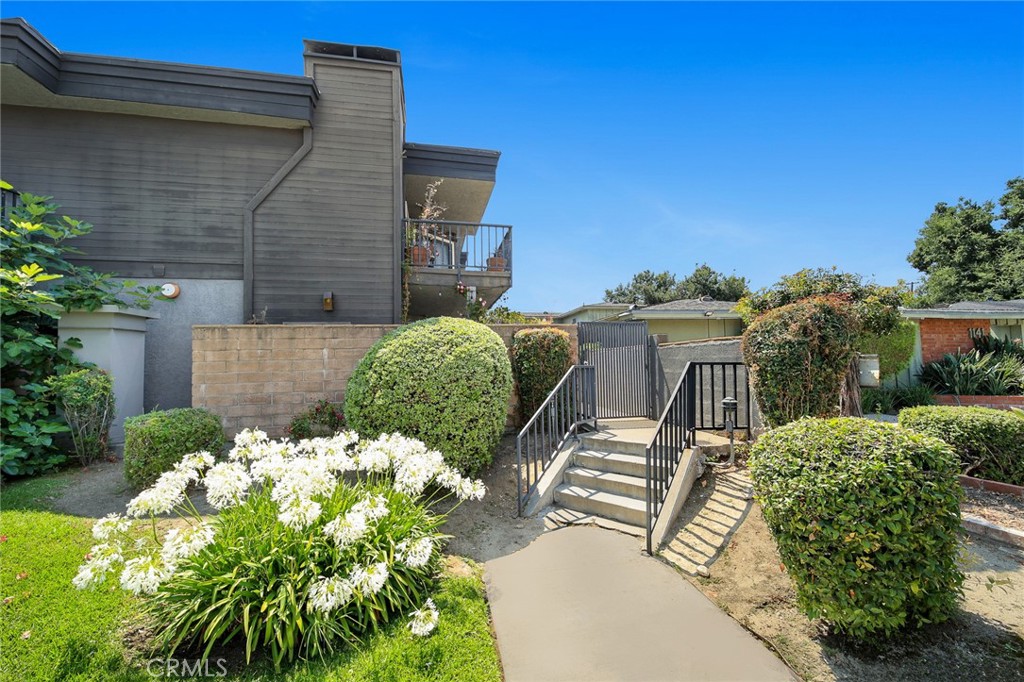 1107 W Duarte Road D