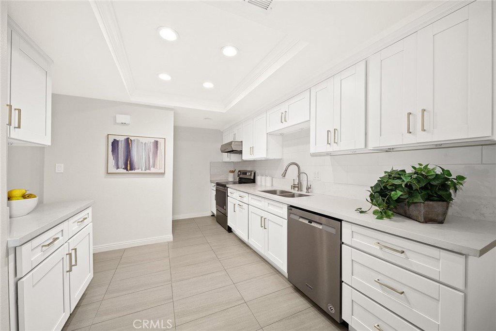 1107 W Duarte Road D