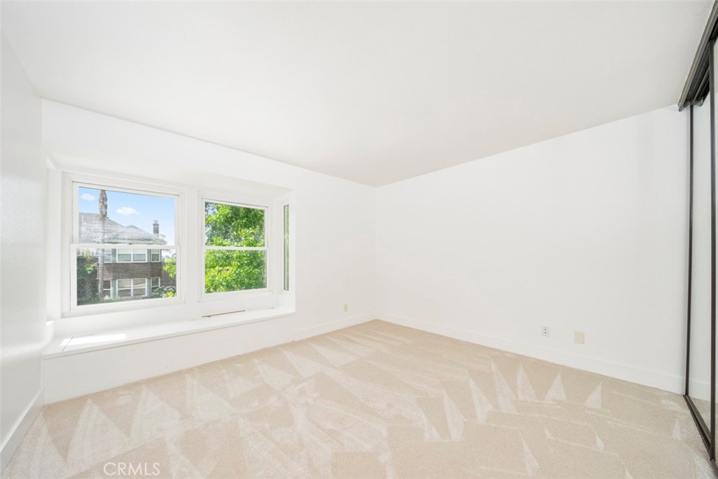 3638 Lorimer Lane