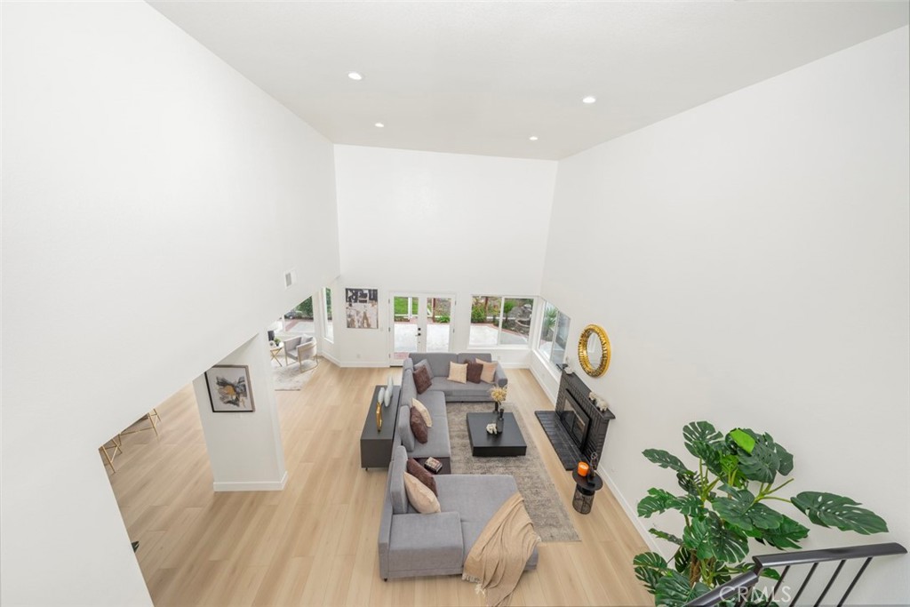 3638 Lorimer Lane