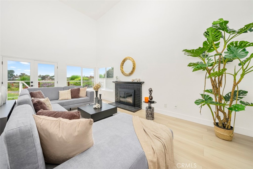 3638 Lorimer Lane