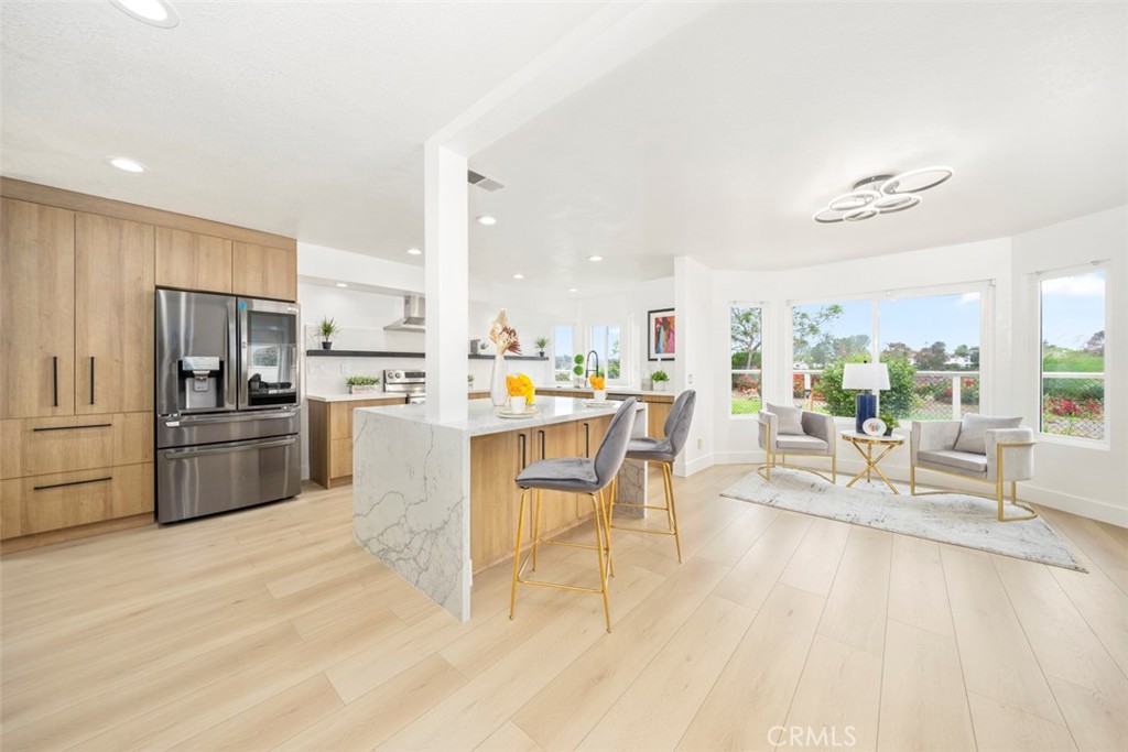 3638 Lorimer Lane