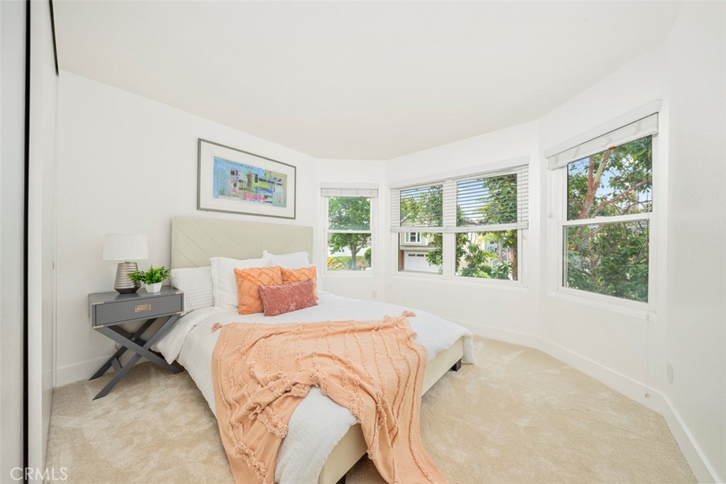 3638 Lorimer Lane