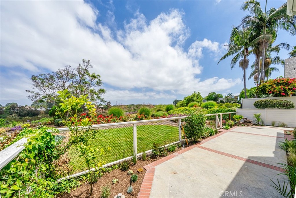 3638 Lorimer Lane