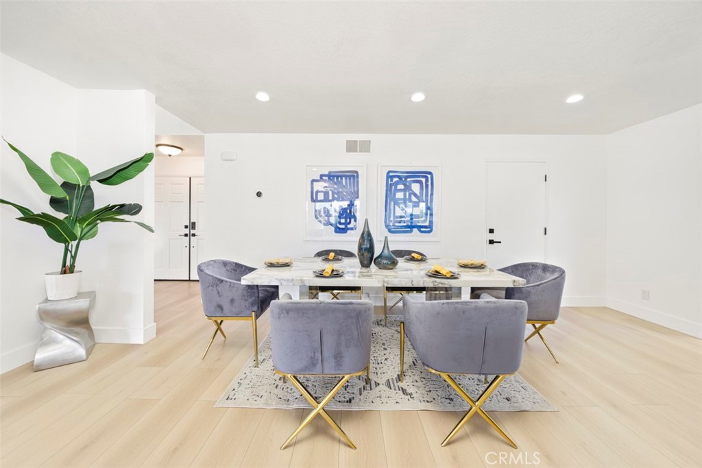 3638 Lorimer Lane