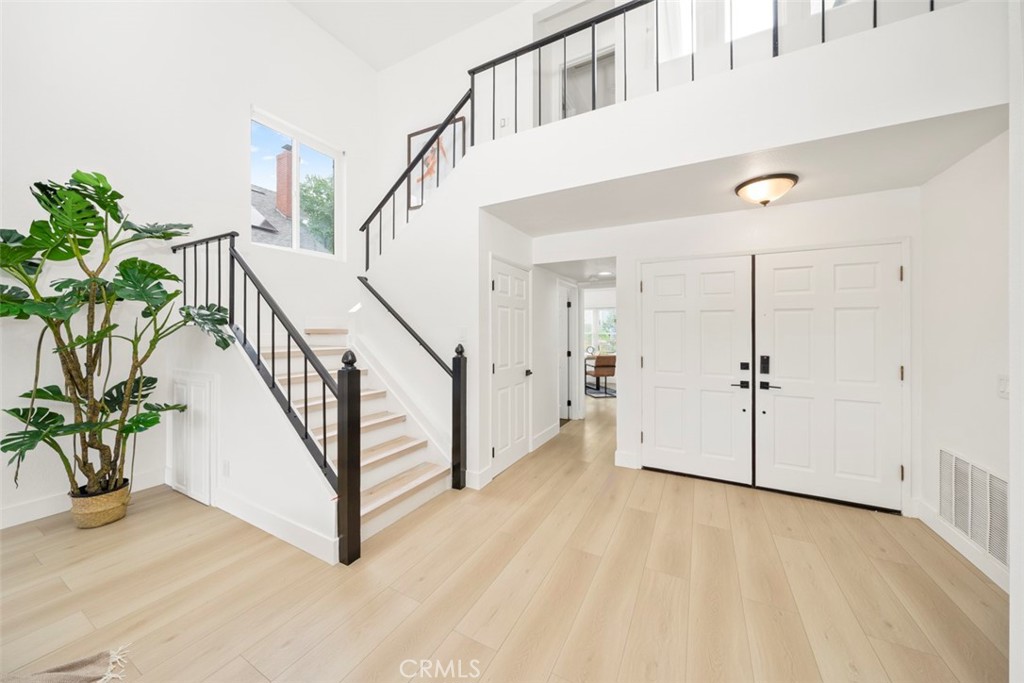 3638 Lorimer Lane