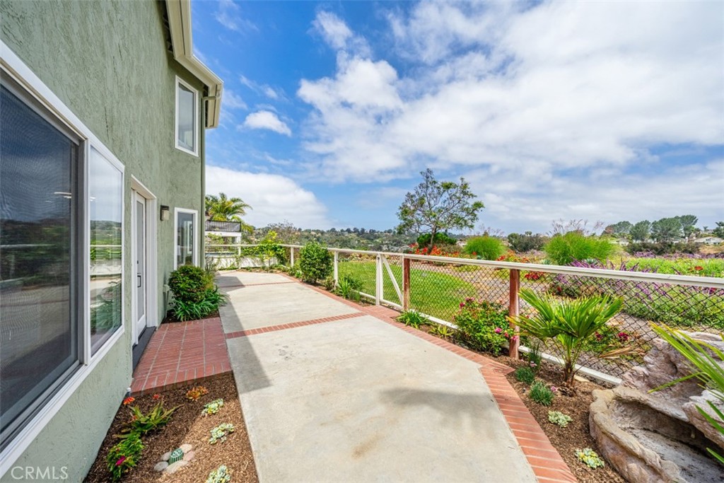 3638 Lorimer Lane