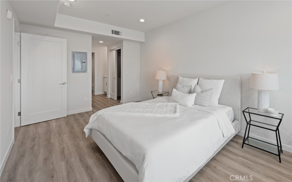 419 N Chandler Avenue 605