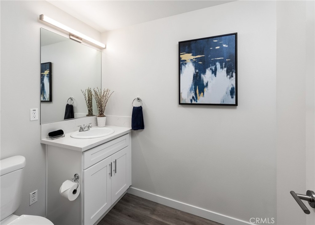 419 N Chandler Avenue 605