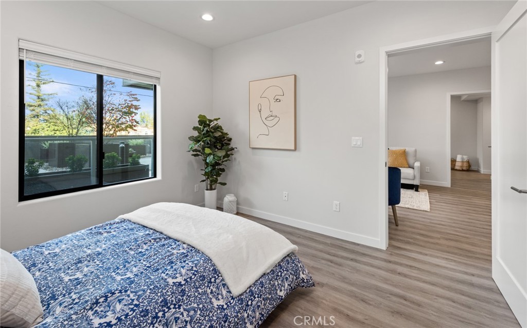 419 N Chandler Avenue 605