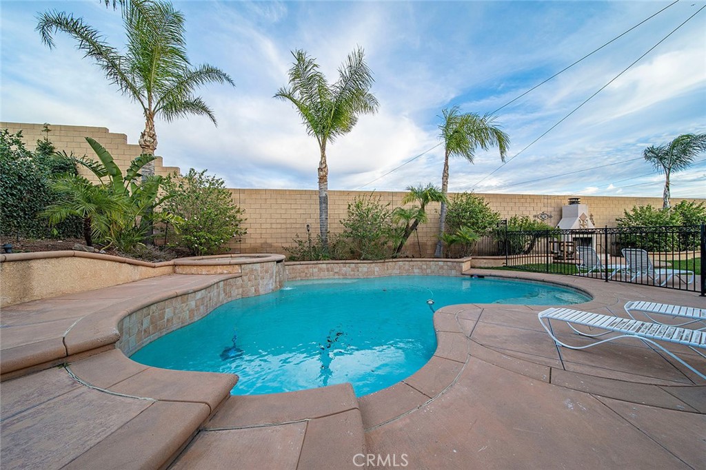 6611 Torrey Pine Court