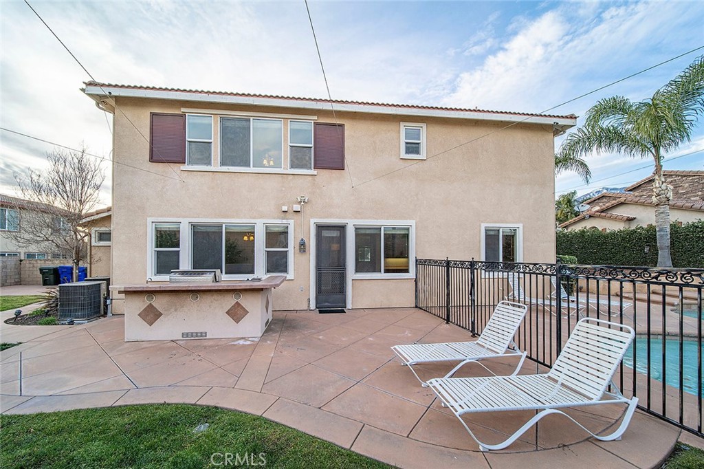 6611 Torrey Pine Court