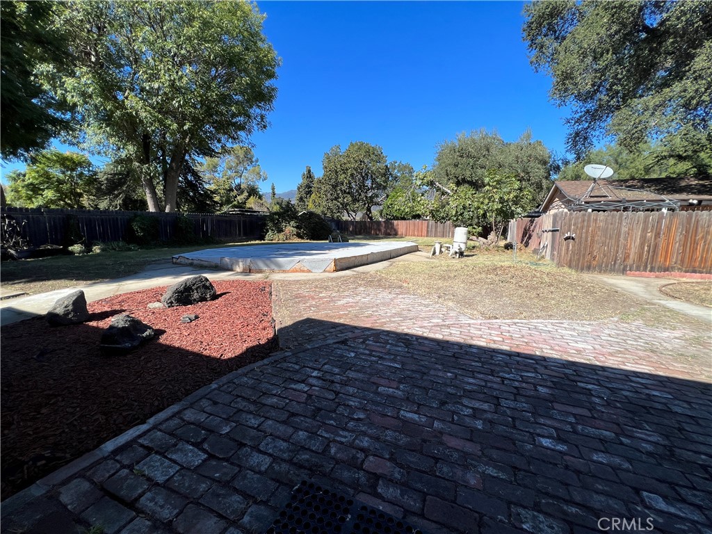 901 EL Dorado St