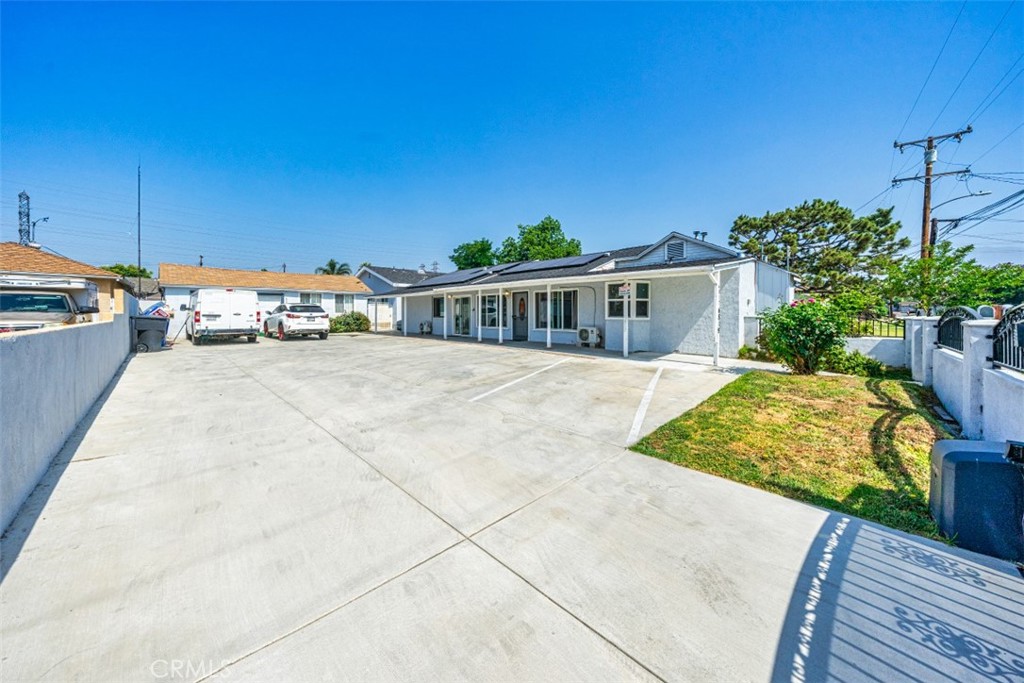 4817 Bartlett Avenue