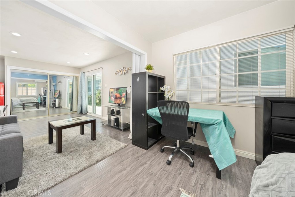 4817 Bartlett Avenue