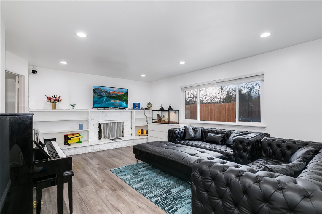 20644 Collegewood Drive