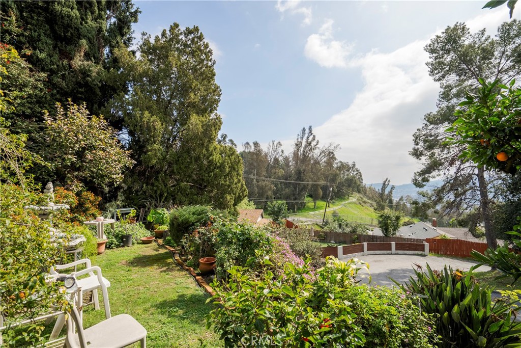 180 Pleasanthome Drive