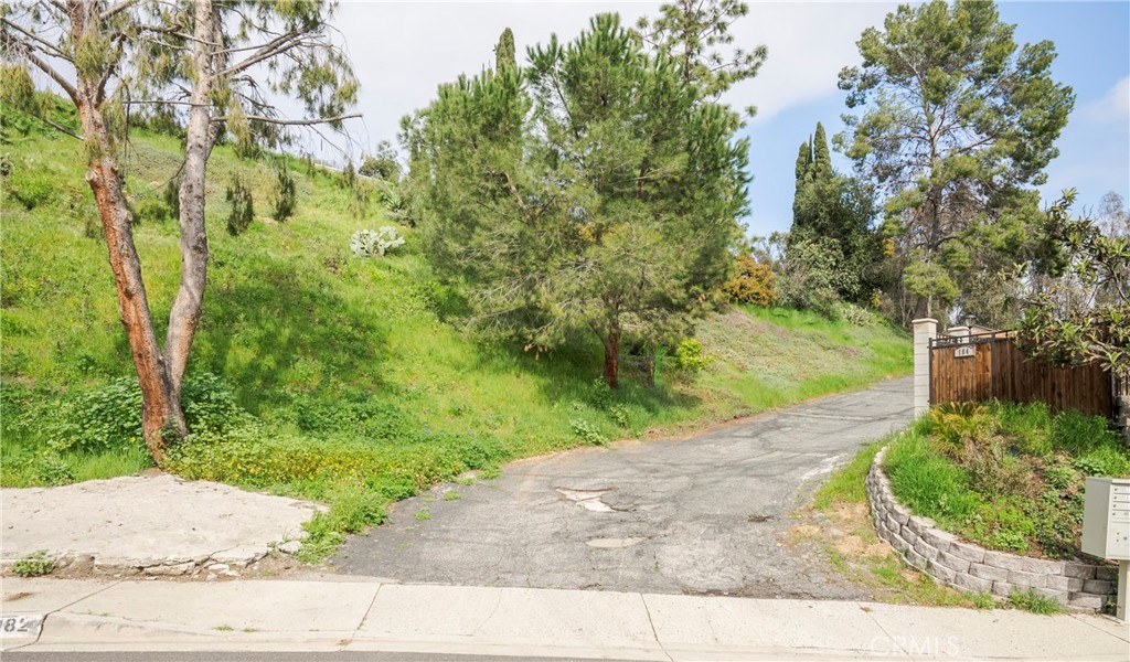 180 Pleasanthome Drive