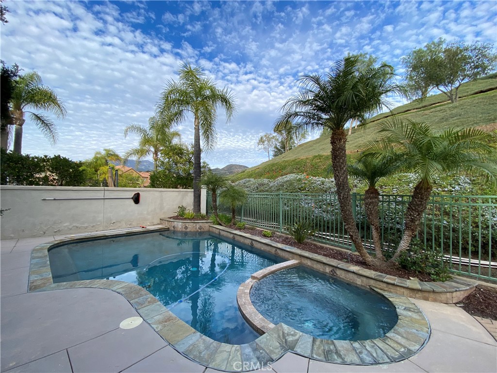 4 Glen Echo