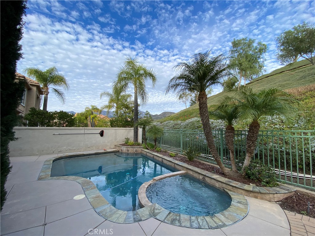 4 Glen Echo
