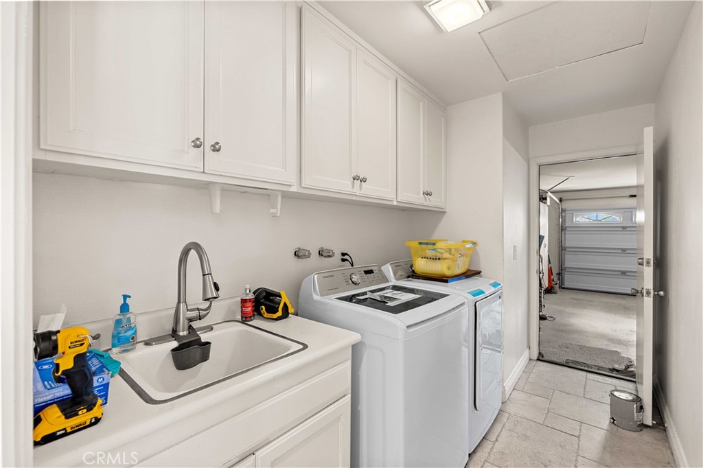 1601 Lancaster Circle