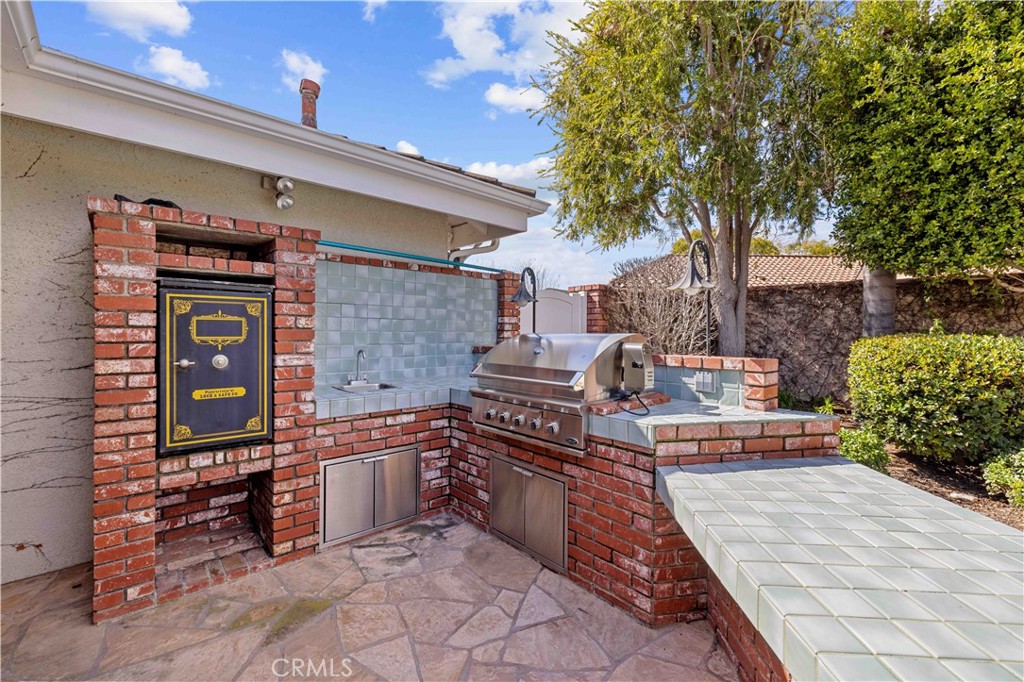 1601 Lancaster Circle