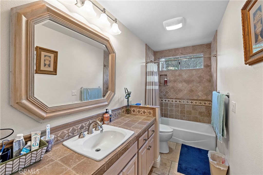 1601 Lancaster Circle