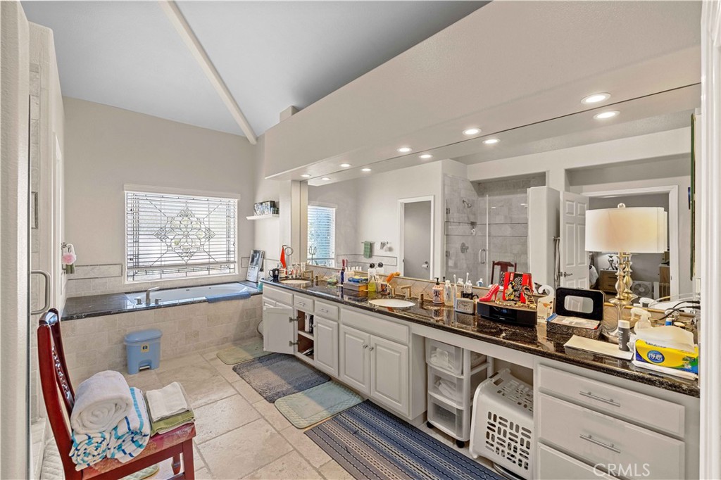 1601 Lancaster Circle