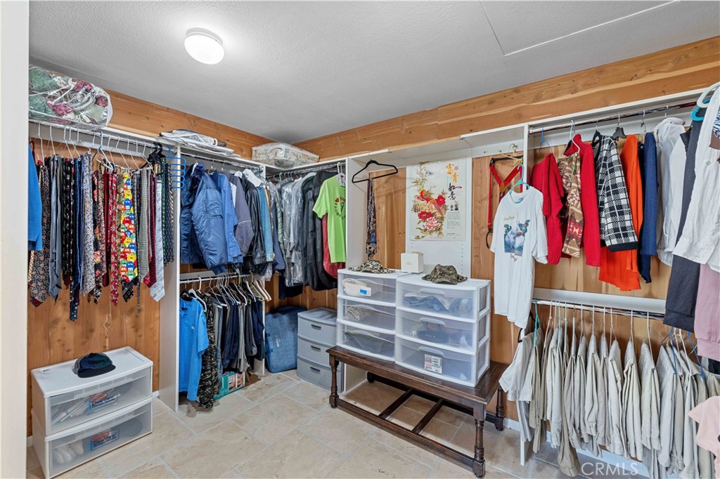 1601 Lancaster Circle