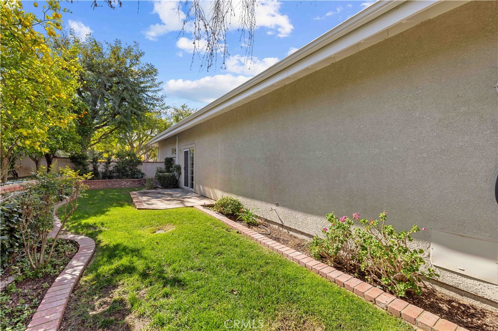 1601 Lancaster Circle