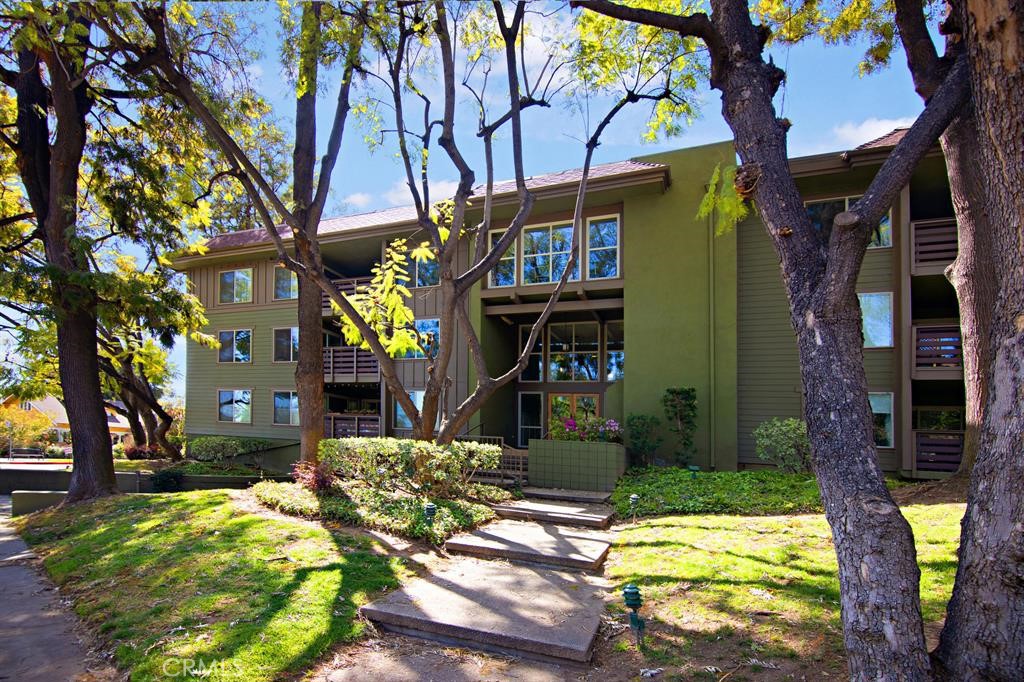 1720 Mission Street 3