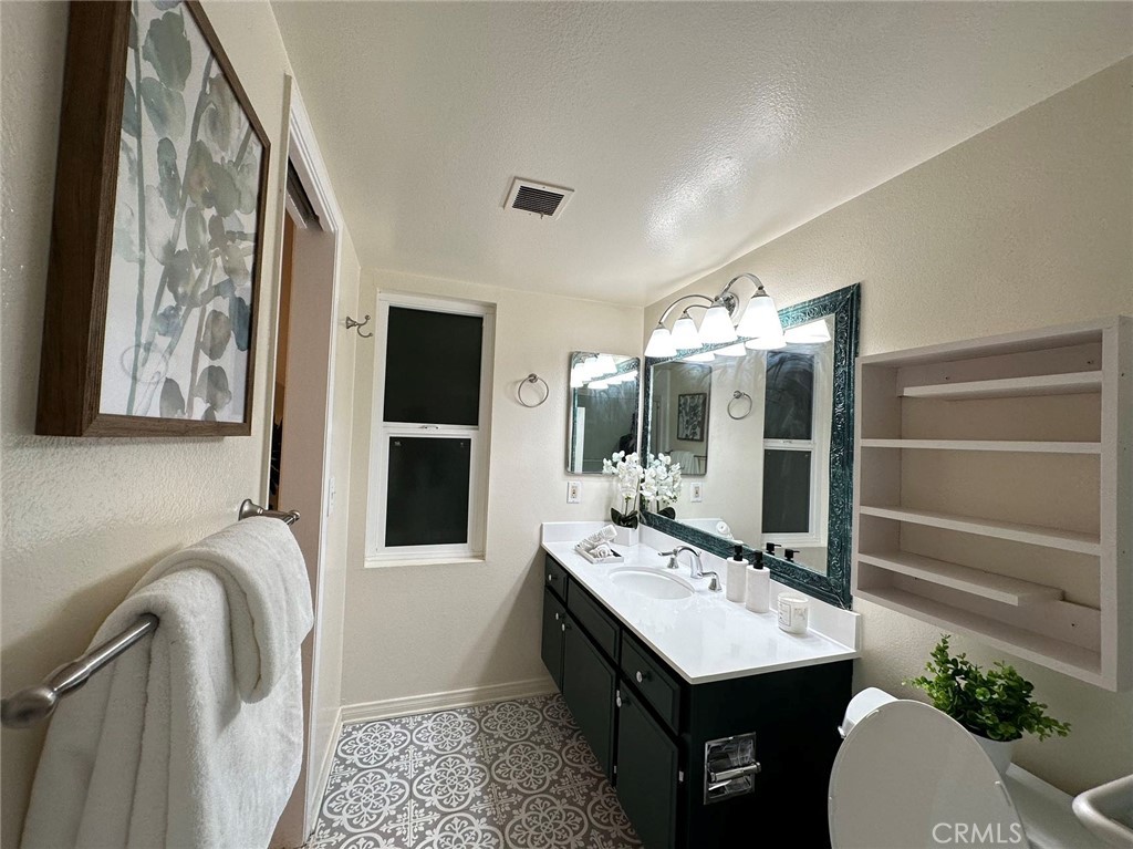 1720 Mission Street 3