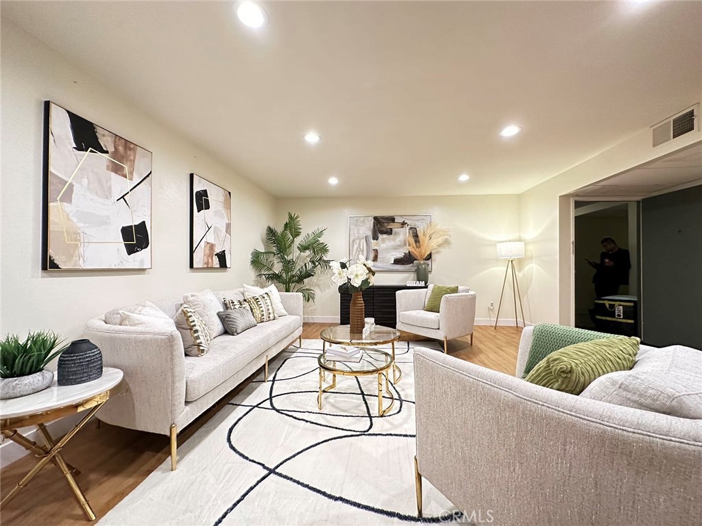 1720 Mission Street 3