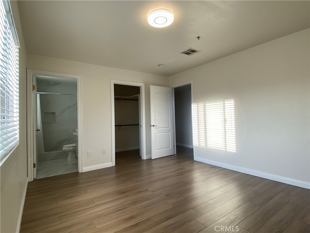 4641 Huntington Drive S 203