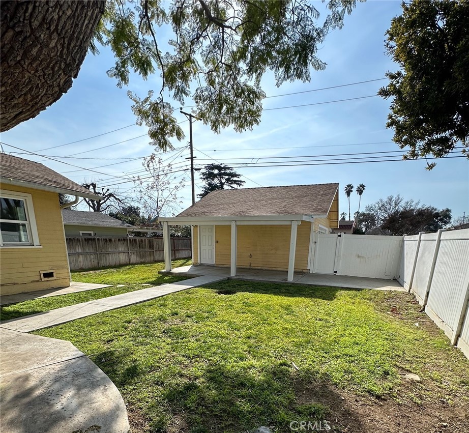 307 N El Molino Street
