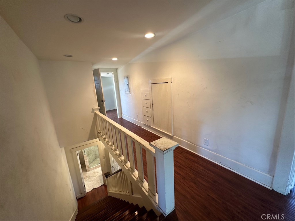 307 N El Molino Street